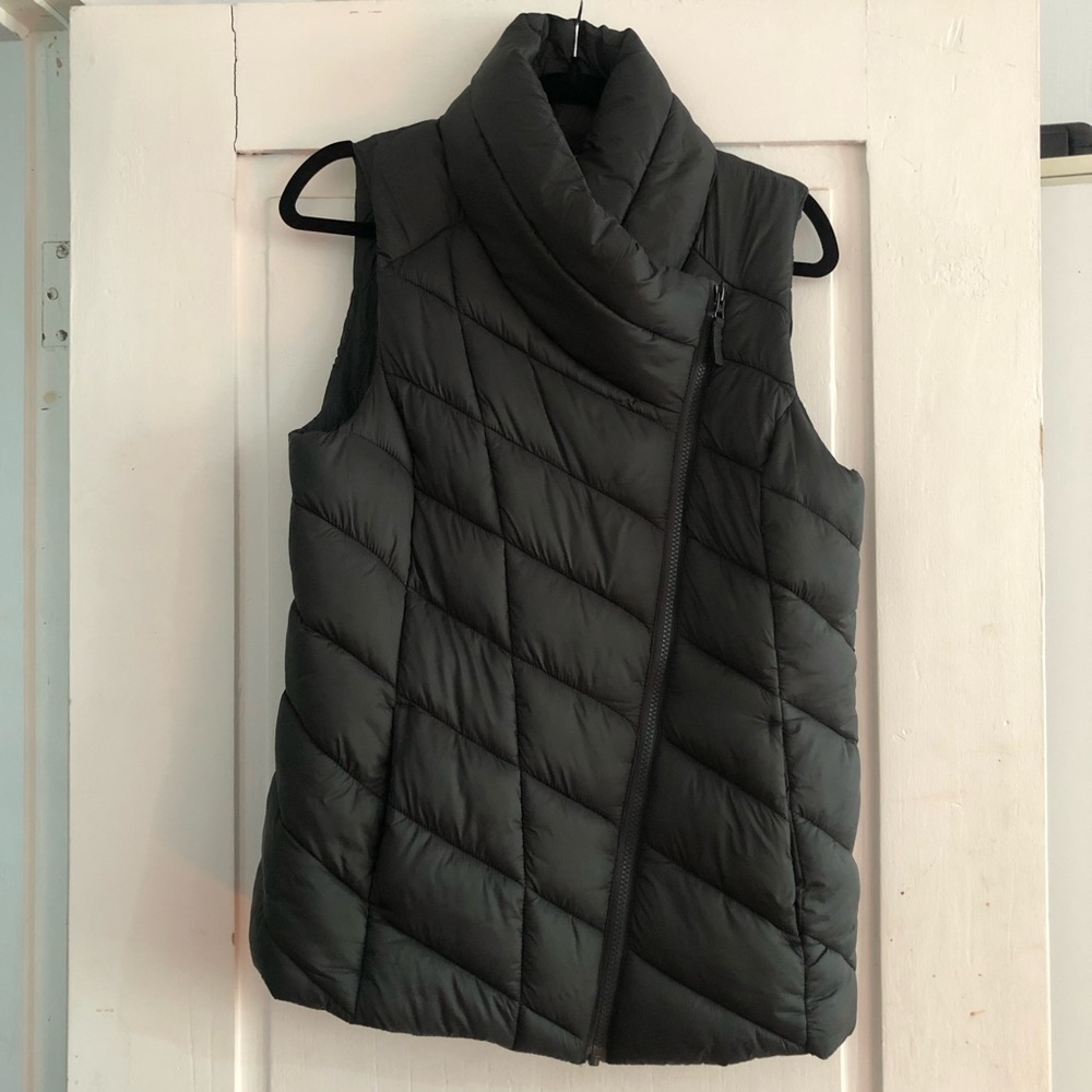 Black Quilted Puffer Vest